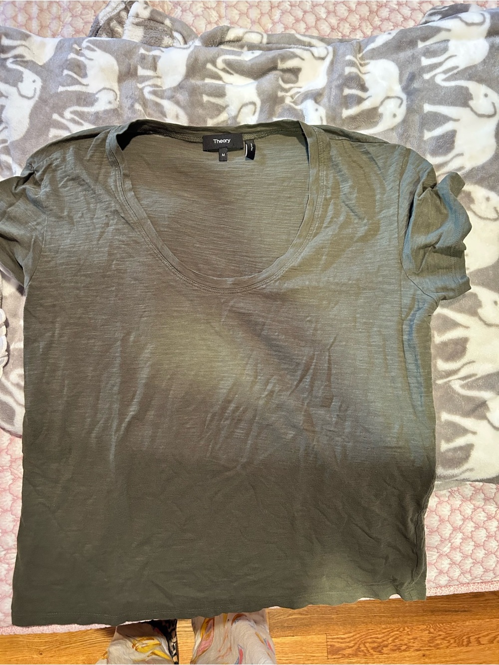 Theory Women’s Olive Crew Neck Short Sleeve Tee